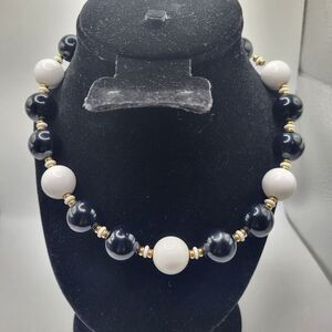 Chunky Napier Acrylic Beaded Necklace 18in